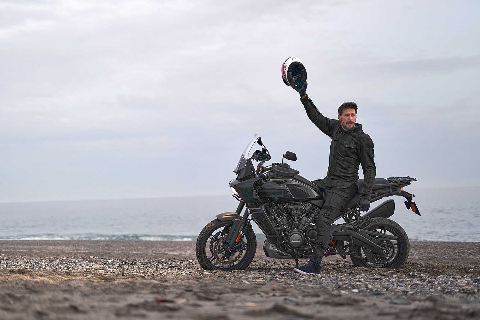 Мотокуртка SHIMA RENEGADE 2.0 черный