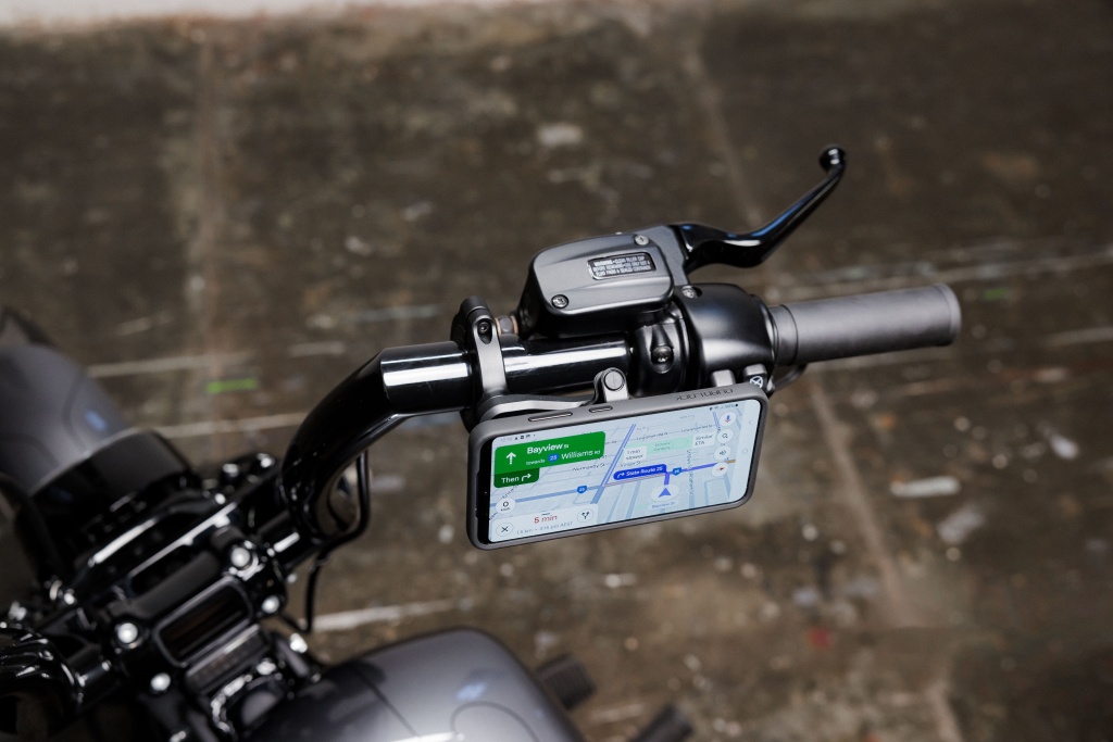 Увеличенное крепление на трубчатый руль мотоцикла ПРО Quad Lock® Motorcycle Handlebar Mount PRO Larg