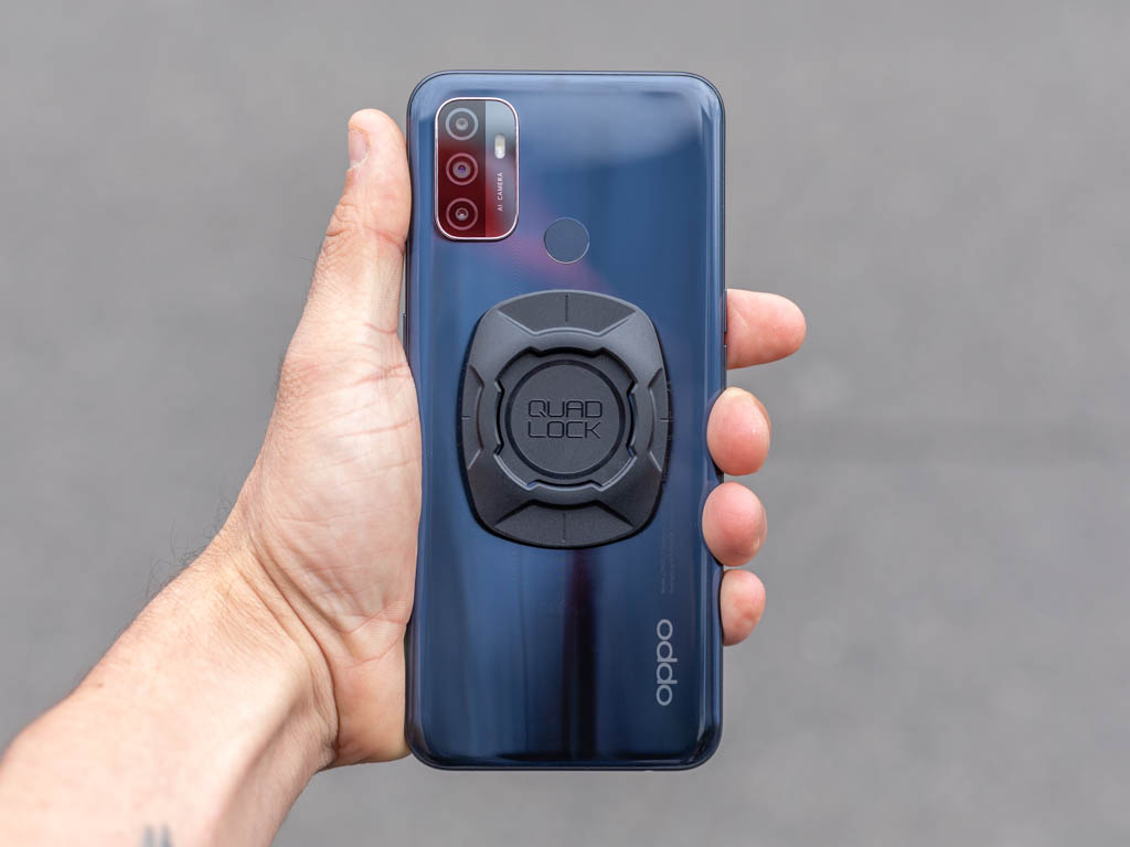 Универсальный адаптер Quad Lock® Universal Adaptor для любых телефонов