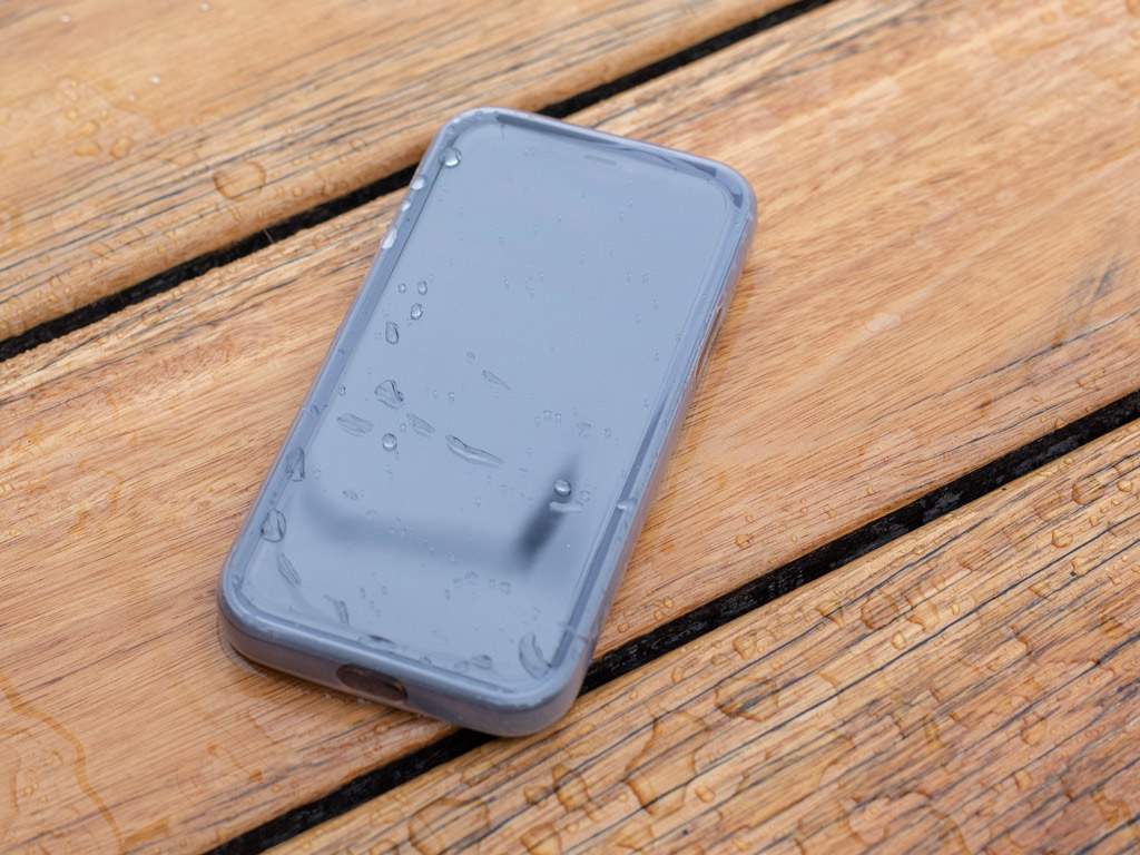 Крышка влагозащитная iPhone 13 pro, Quad Lock® Poncho